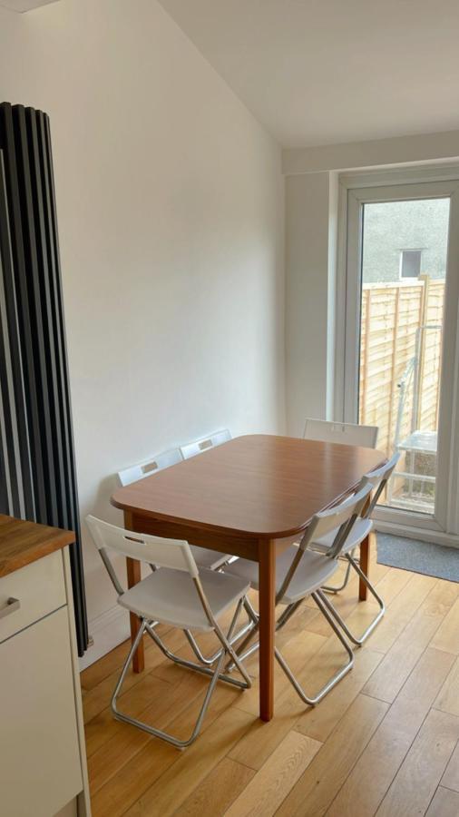 Private Room 6 Bristol Bagian luar foto